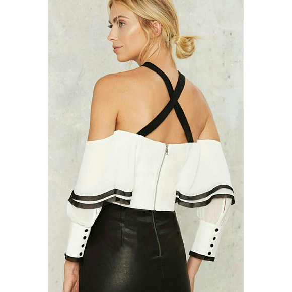 Bardot | NWT Off Sholder White Top - Picture 4 of 8